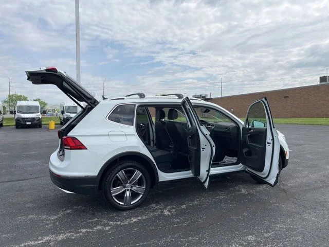 Used 2020 White Volkswagen 2.0T SEL image 22
