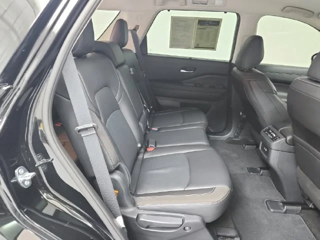 Used 2025 Black Nissan SL image 40