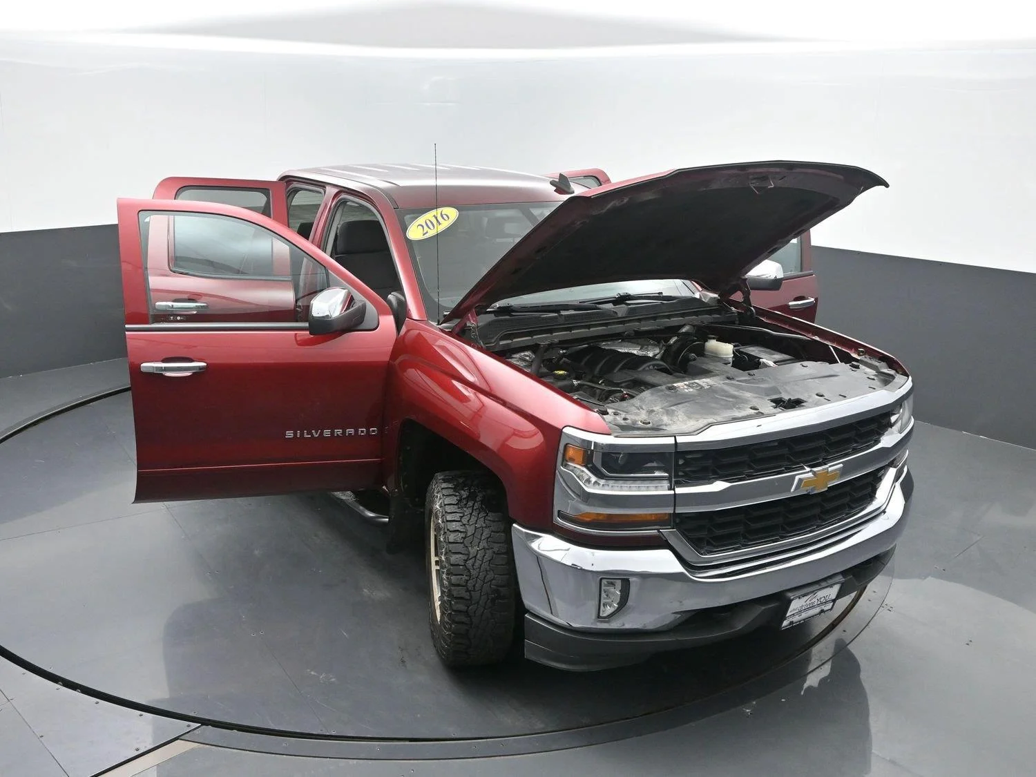 Used 2016 Siren Red Tintcoat Chevrolet LT image 43
