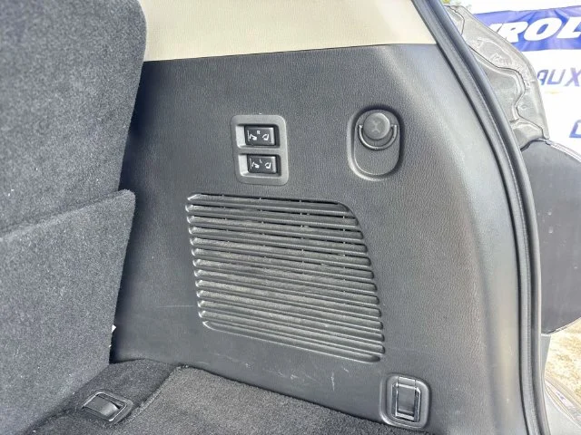Used 2017 Gray Nissan Platinum image 51