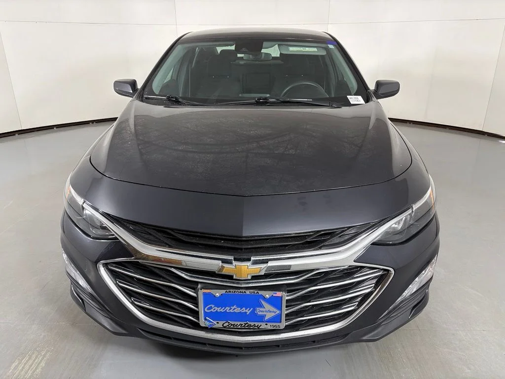 Used 2023 Gray Chevrolet LT image 3