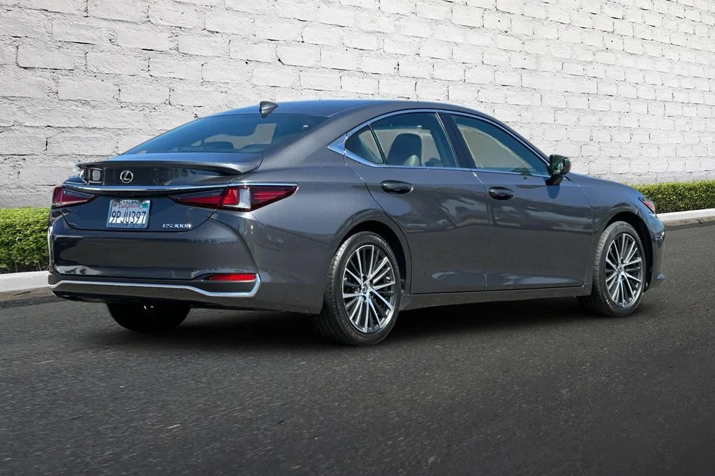 Certified Used 2025 Gray Lexus 300h image 4