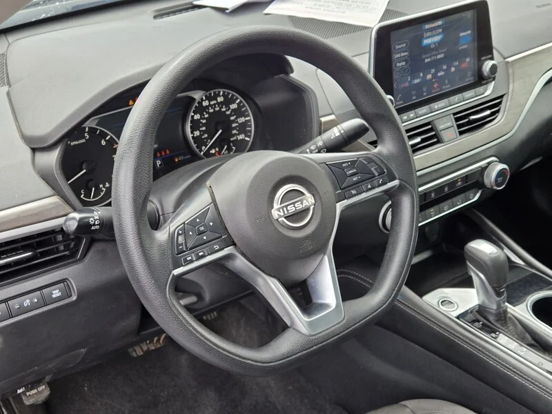 Used 2023 Brilliant Silver Metallic Nissan 2.5 SV image 15