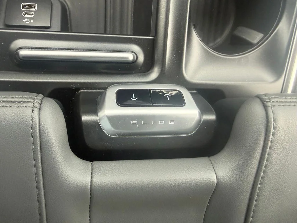 New 2026 Glacier Gray Metallic Tri-Coat Ford Active image 25