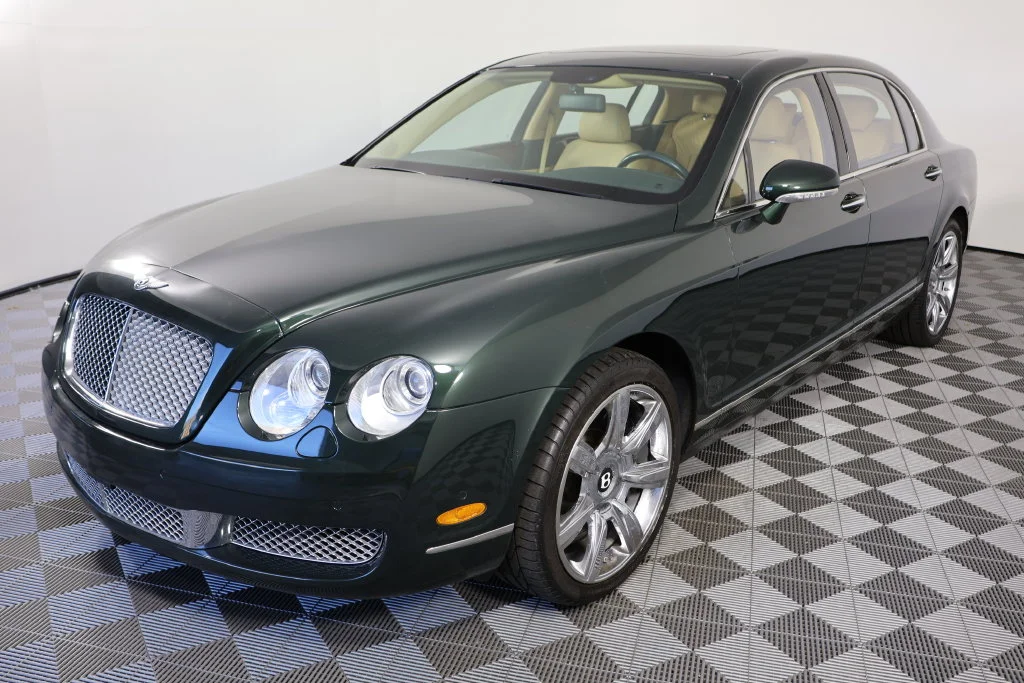 Used 2008  Bentley  image 4
