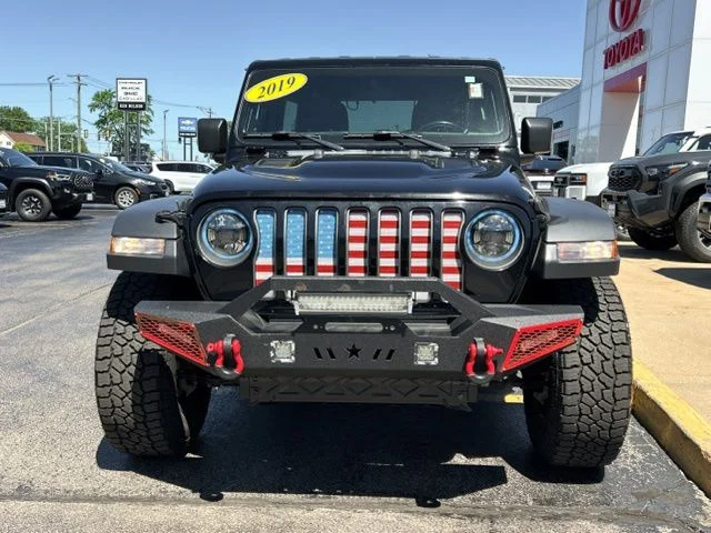 Used 2019 Black Jeep Unlimited Rubicon image 2