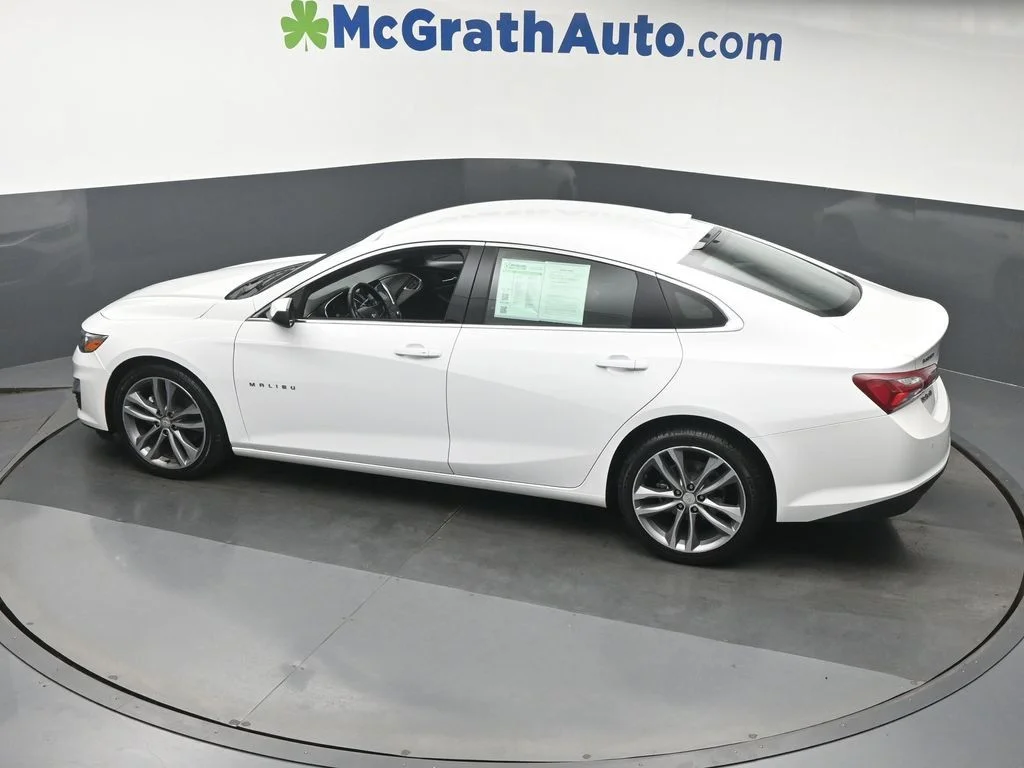 Used 2024 White Chevrolet LT image 24
