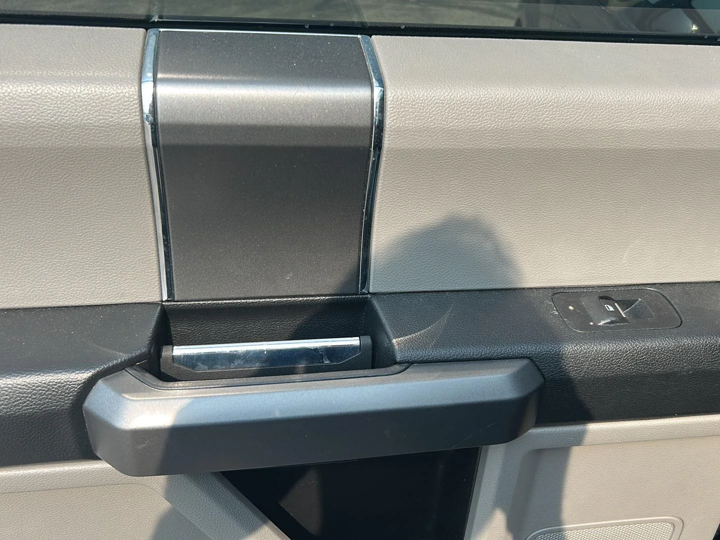 Used 2017 Blue Jeans Ford XLT image 11