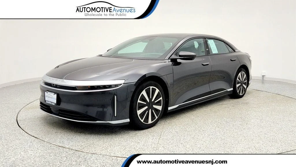 2023 Lucid Air Touring's photo