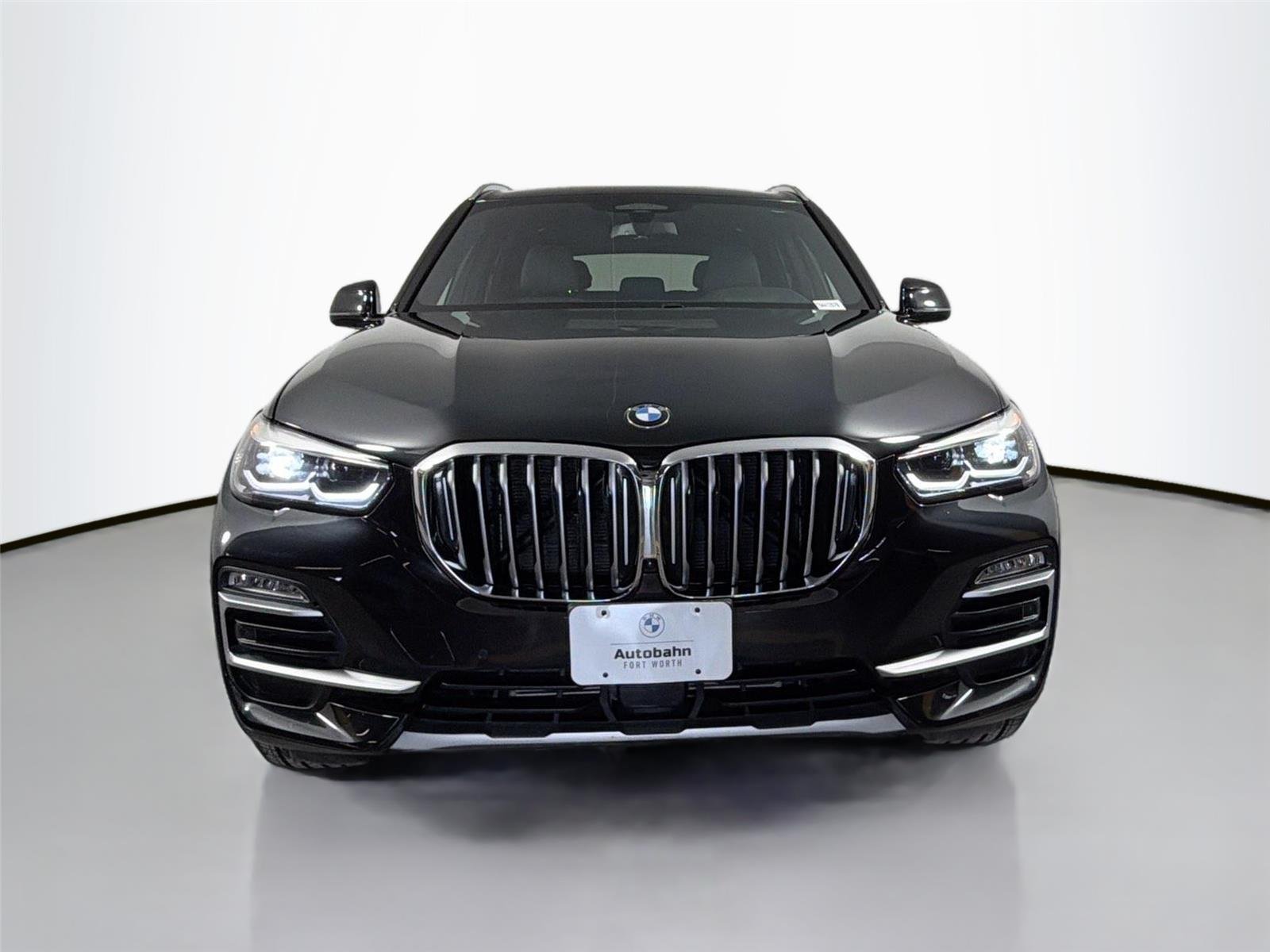 Used 2019 Black Sapphire Metallic BMW xDrive40i image 2