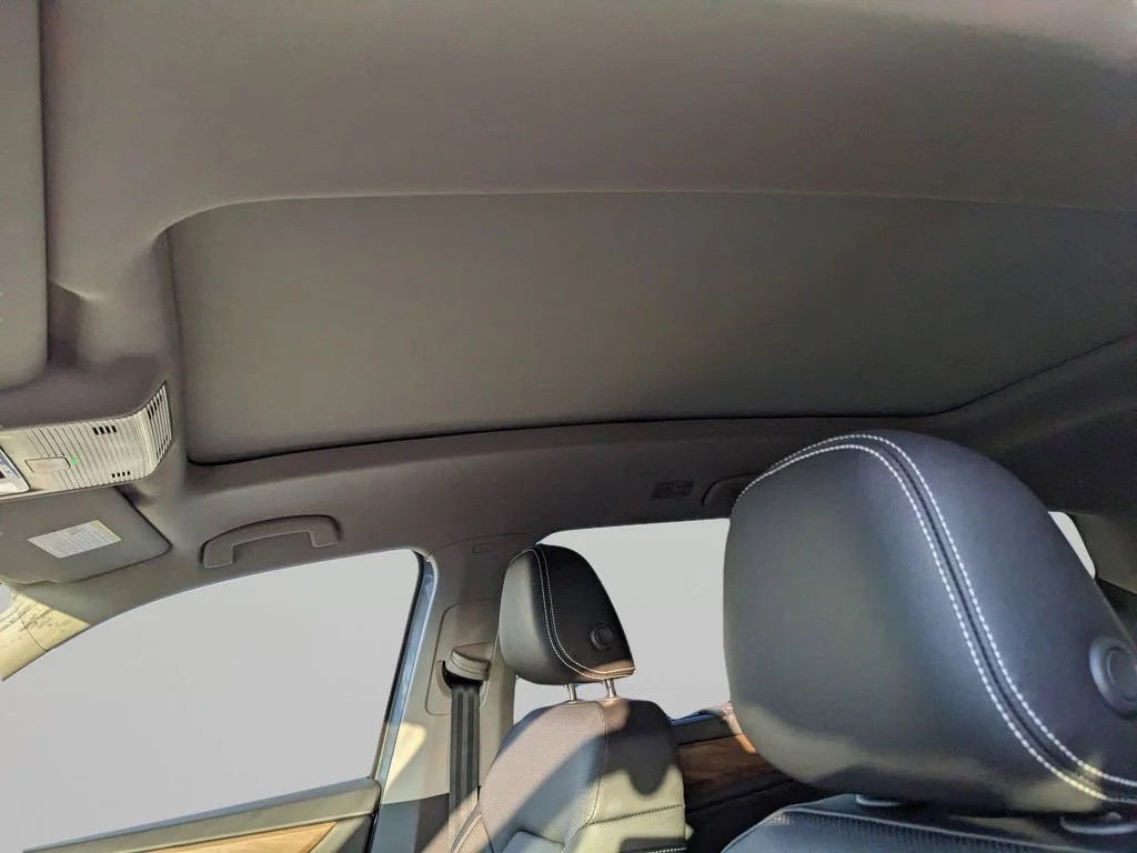 New 2026 Silver Volkswagen 2.0T SE w/Technology image 20
