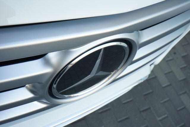 New 2026 Polar White Mercedes-Benz GLS 450 image 13