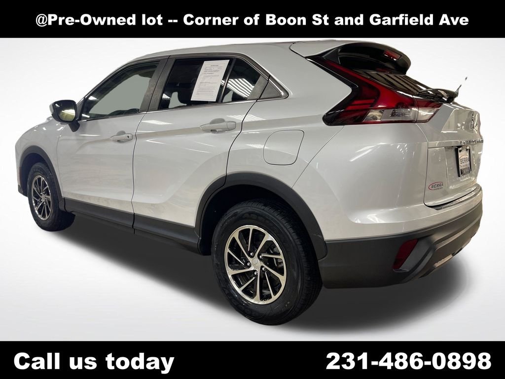 Used 2022  Mitsubishi ES image 3