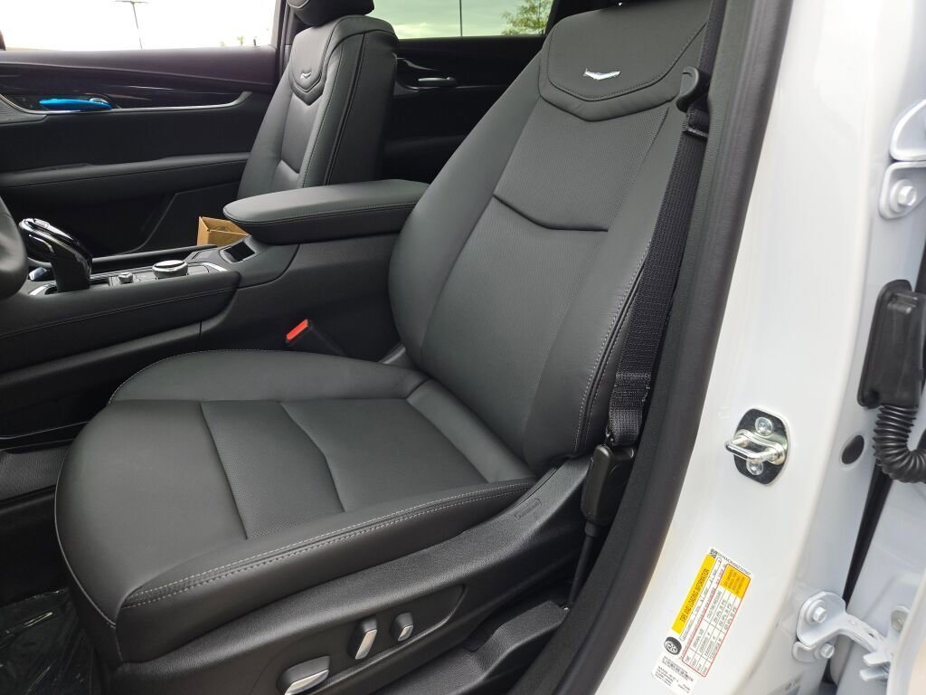 2025 Cadillac XT5 Premium Luxury - Photo 23