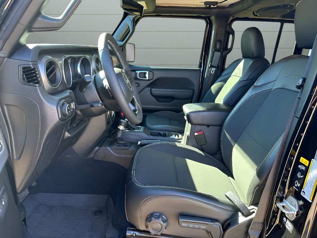 Certified Used 2023 Black Clearcoat Jeep Freedom image 12
