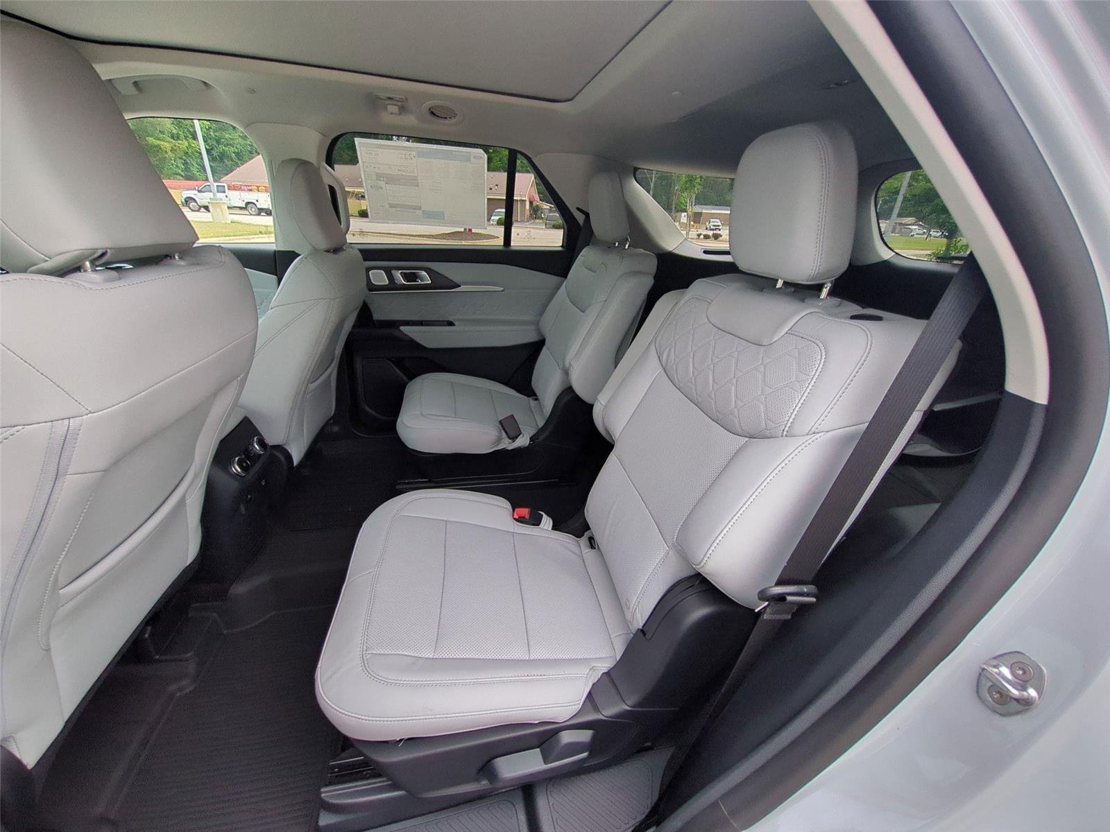 New 2026 Space White Metallic Ford Platinum™ image 34
