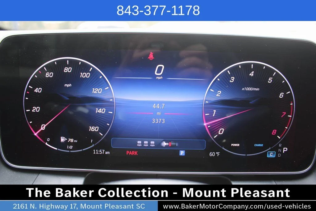 Used 2026 White Mercedes-Benz GLC 300 image 32