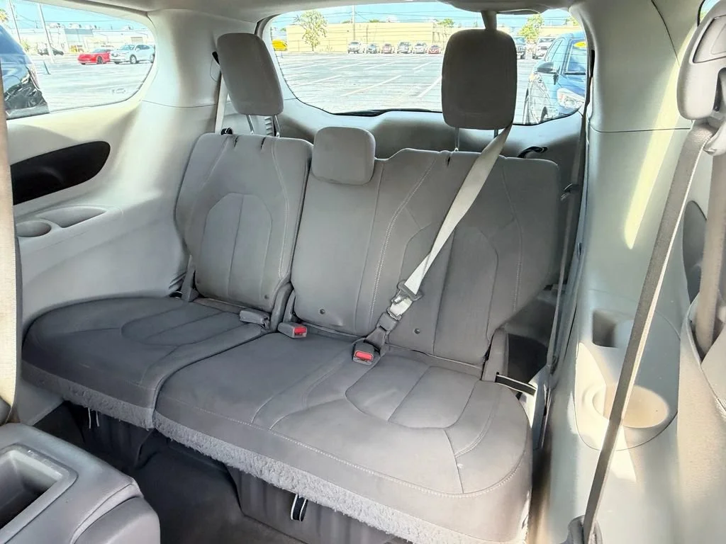 2017 Chrysler Pacifica Touring - Photo 11