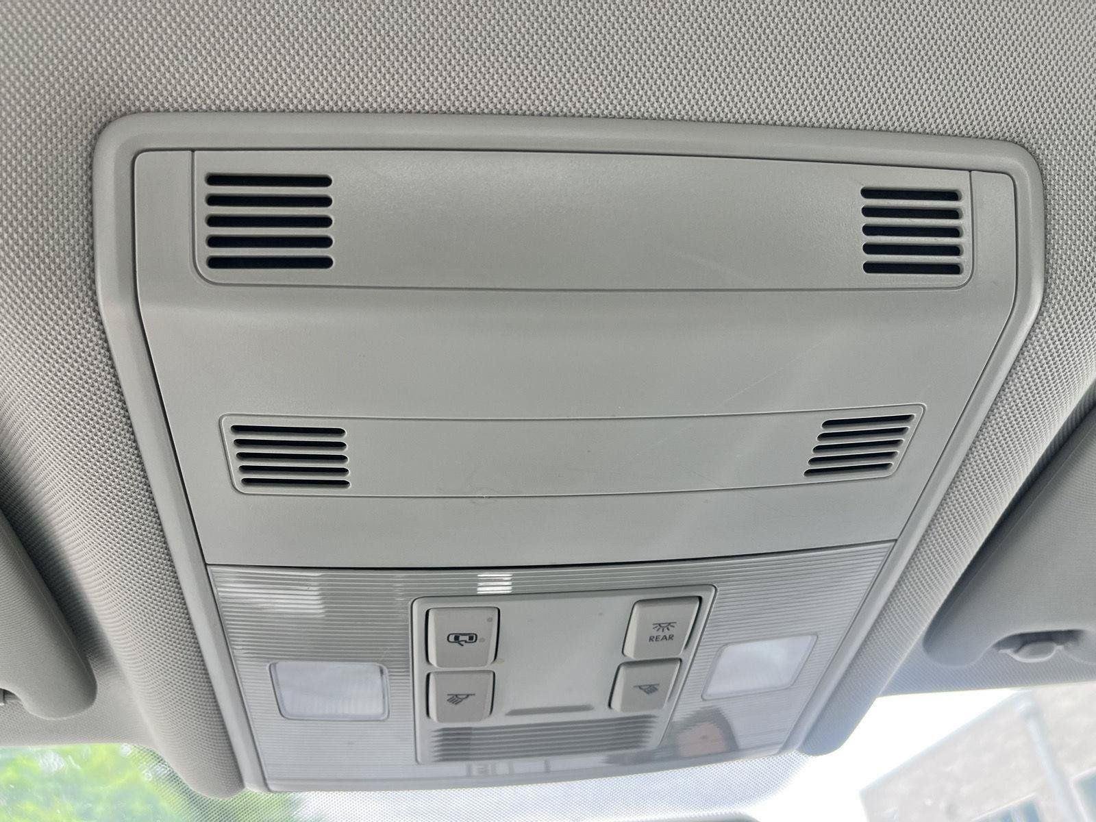 Used 2019 Platinum Gray Metallic Volkswagen S image 26