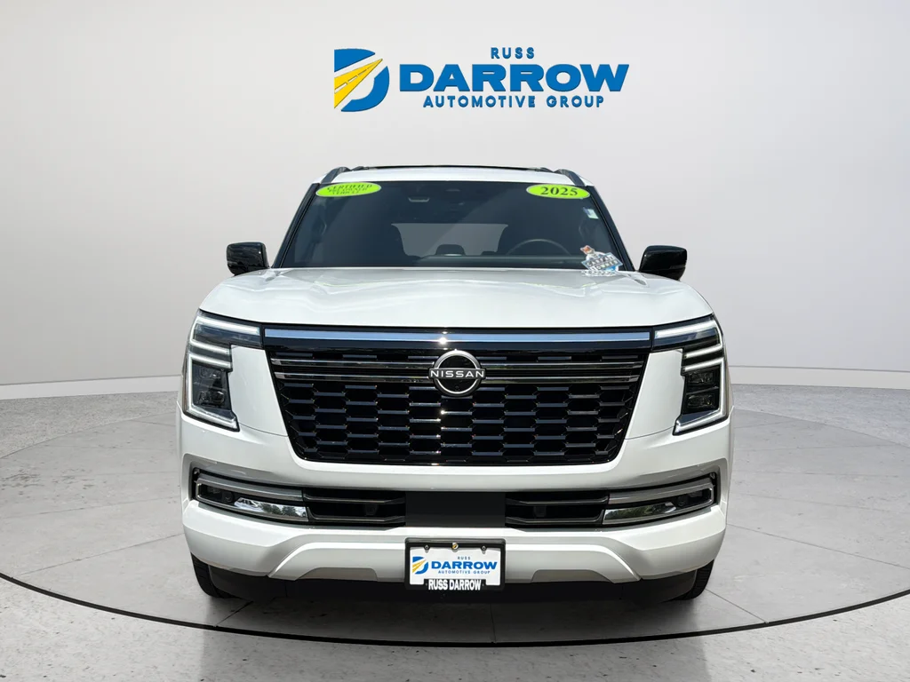 Used 2025 White Nissan Platinum Reserve image 8
