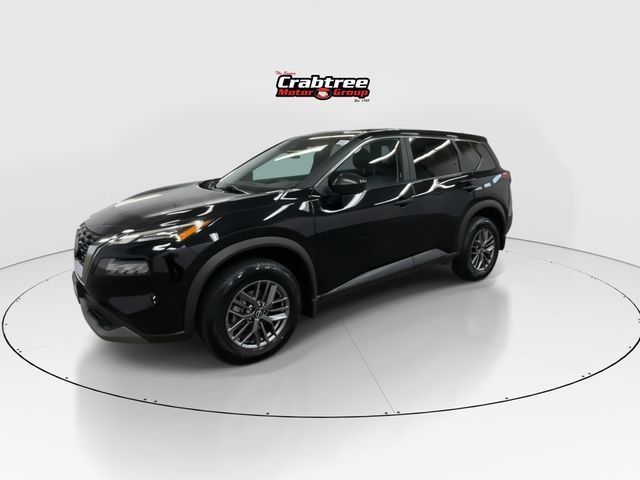 Used 2023 Black Nissan S image 4
