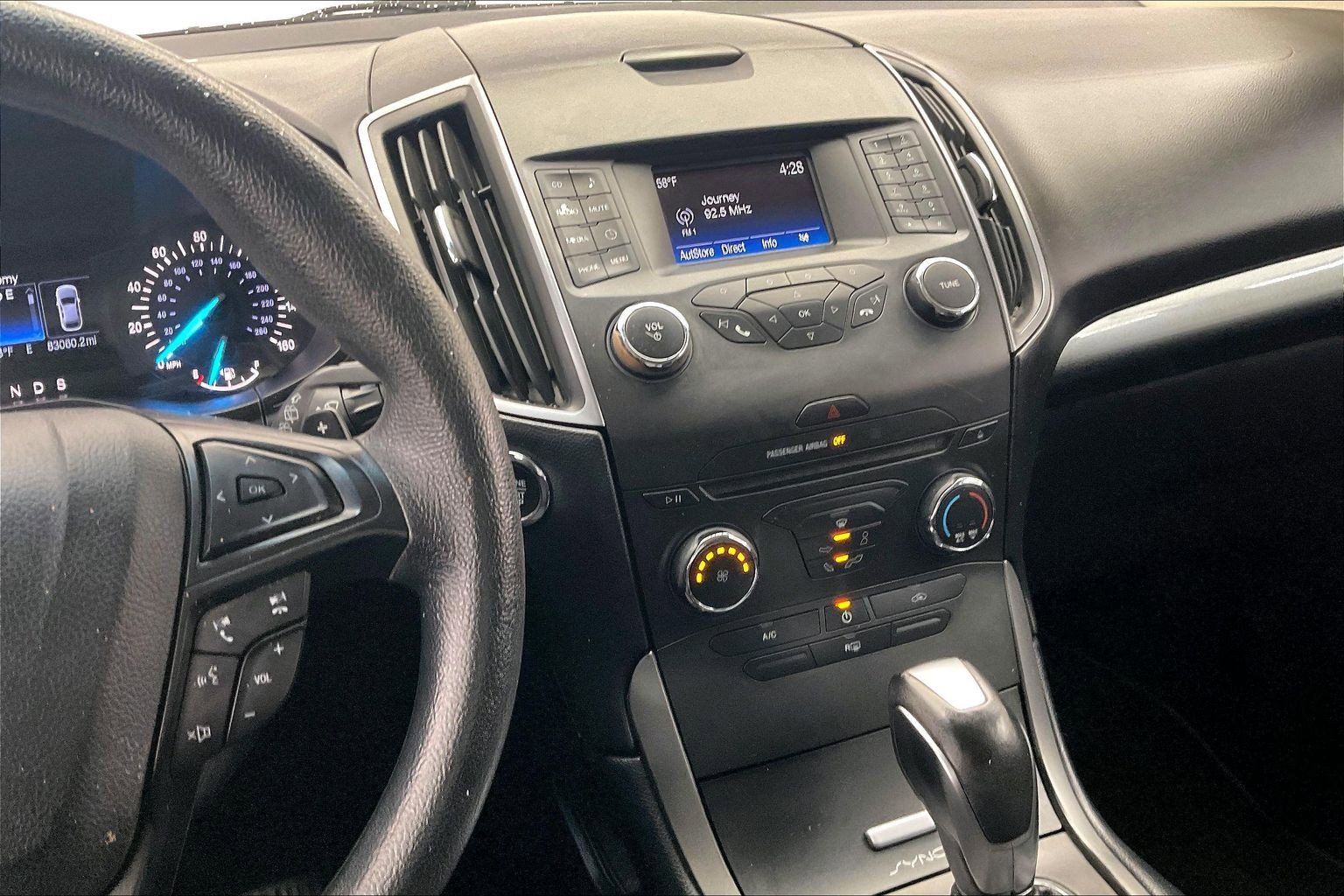 2016 Ford Edge SE photo 4