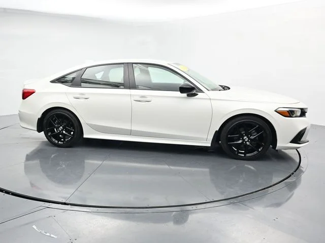 Certified Used 2024  Honda Sport image 11