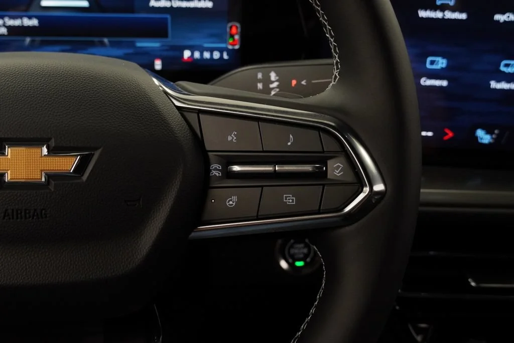 New 2026 Mosaic Black Metallic Chevrolet LT image 19
