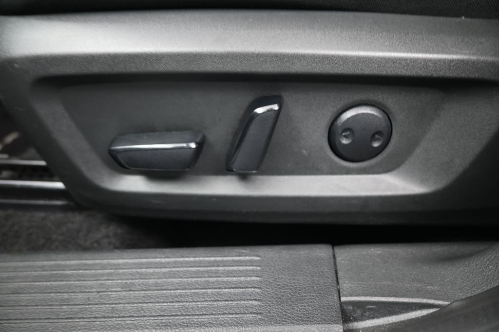 Used 2024 Silver Nissan SV image 33