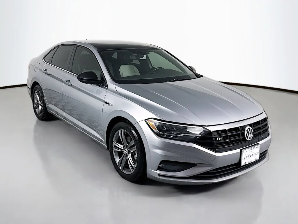 Used 2021 Pyrite Silver Metallic Volkswagen R-Line image 7