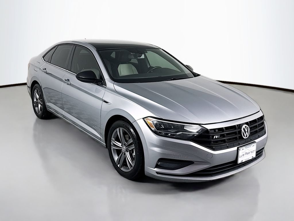 Used 2021 Silver Volkswagen R-Line image 7