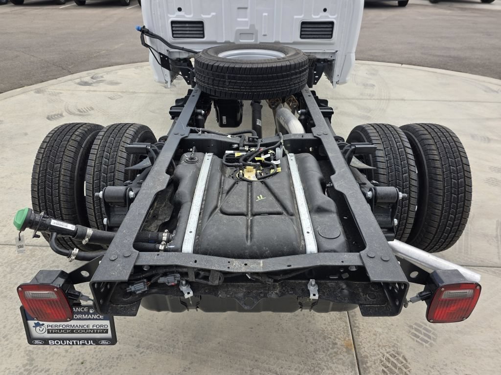 New 2026 Oxford White Ford XL image 22