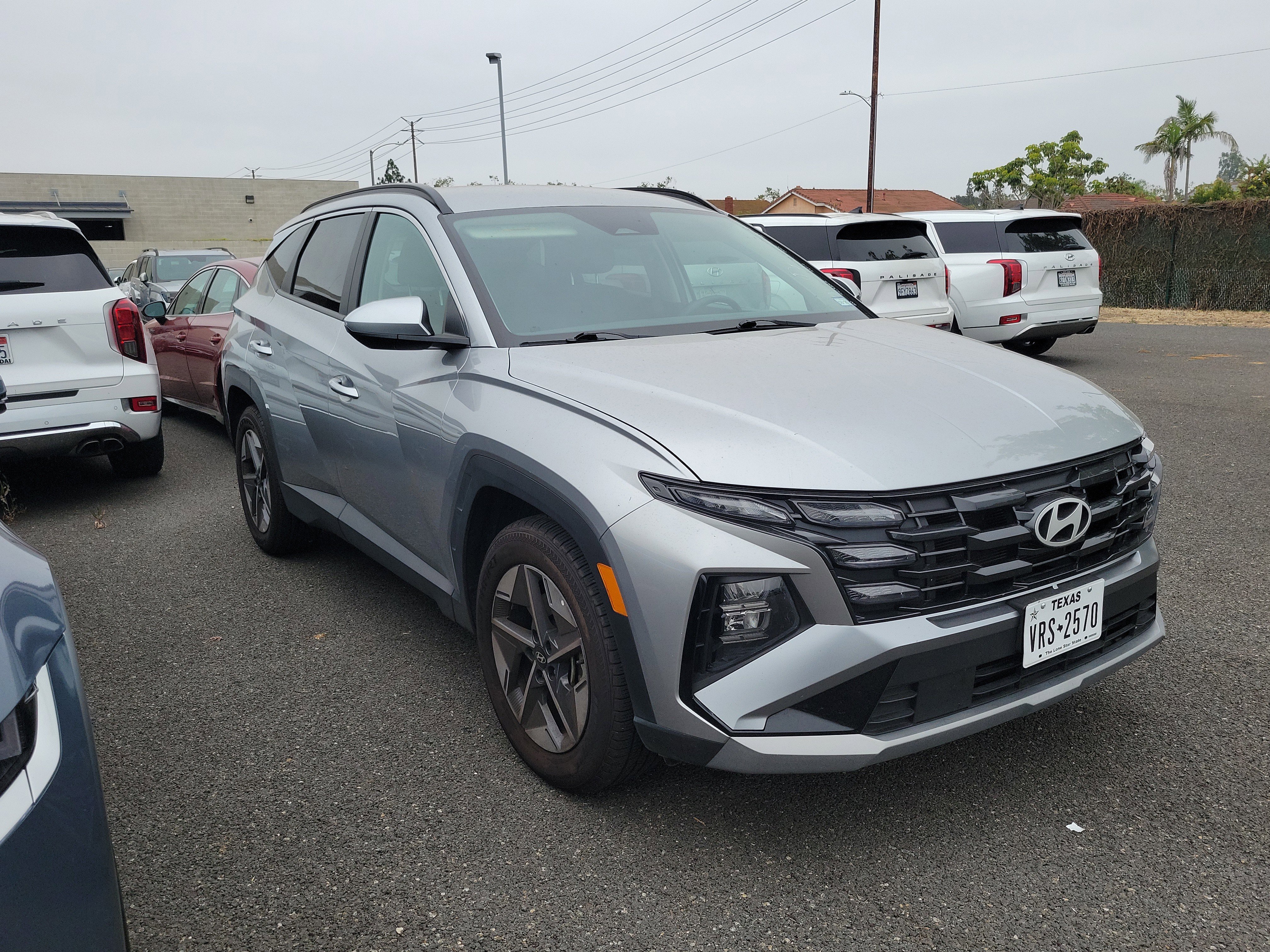 Certified Used 2025 Shimmering Silver Hyundai SEL image 3