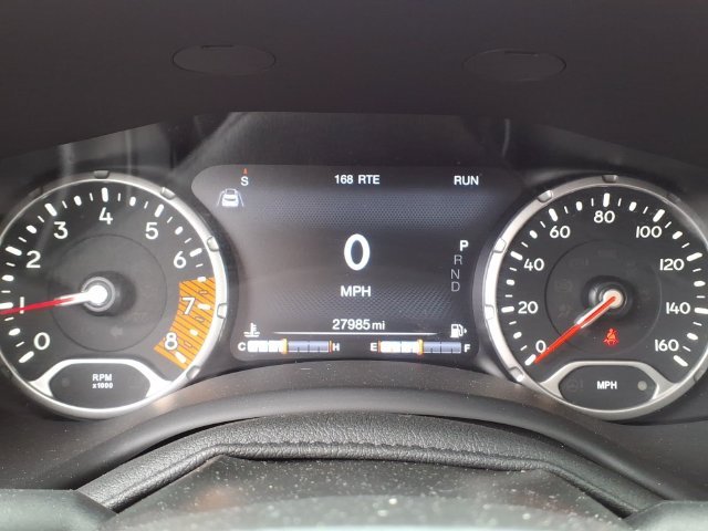 Used 2023 White Jeep Latitude image 30