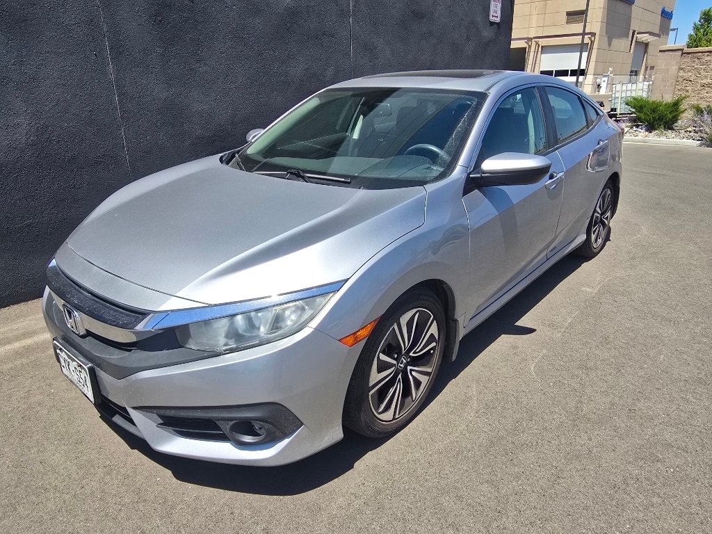 Used 2016 Lunar Silver Metallic Honda EX-T image 10