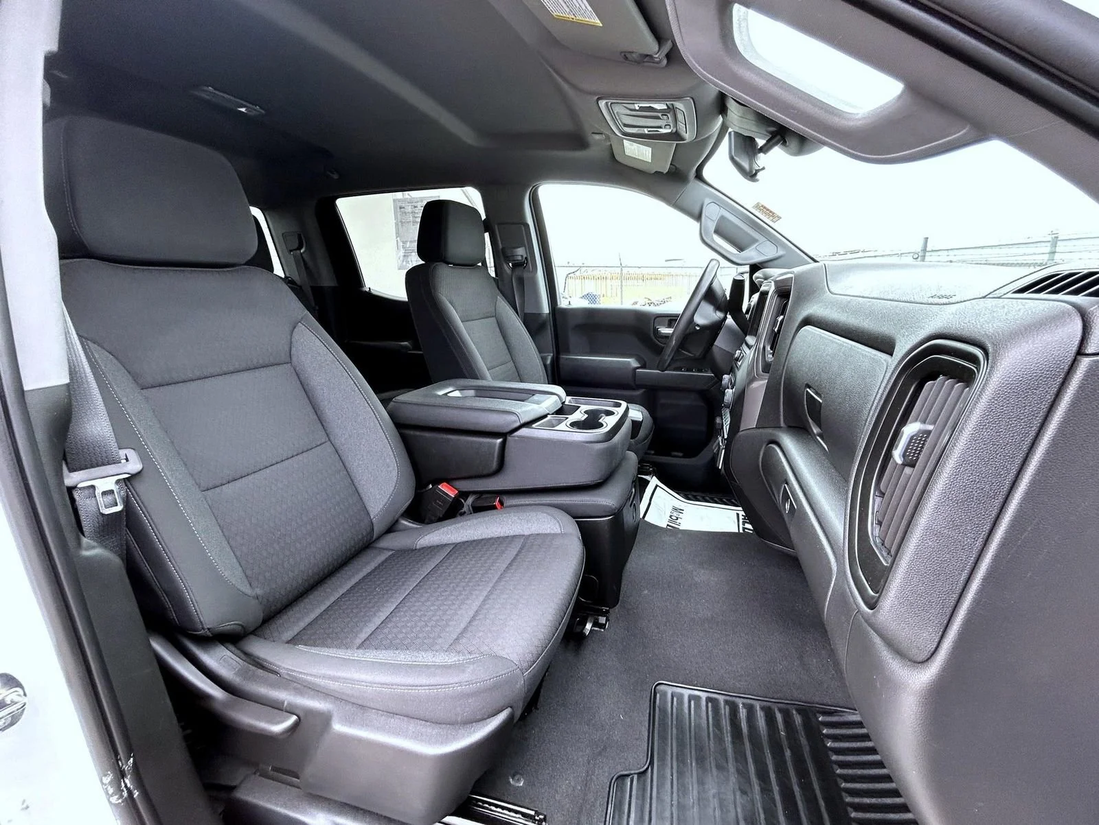 2023 Chevrolet Silverado 1500 Custom - Photo 15