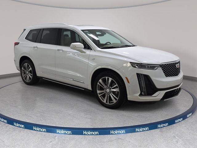 Certified Used 2025 Crystal White Tricoat Cadillac Premium Luxury image 3