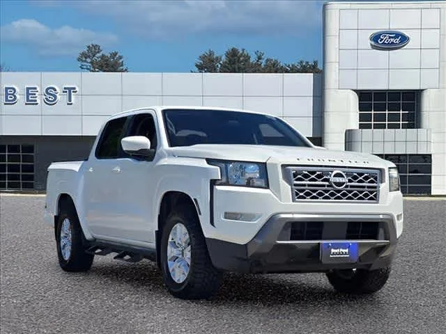 2023 Nissan Frontier SV Crew Cab 4X2 SWB's photo