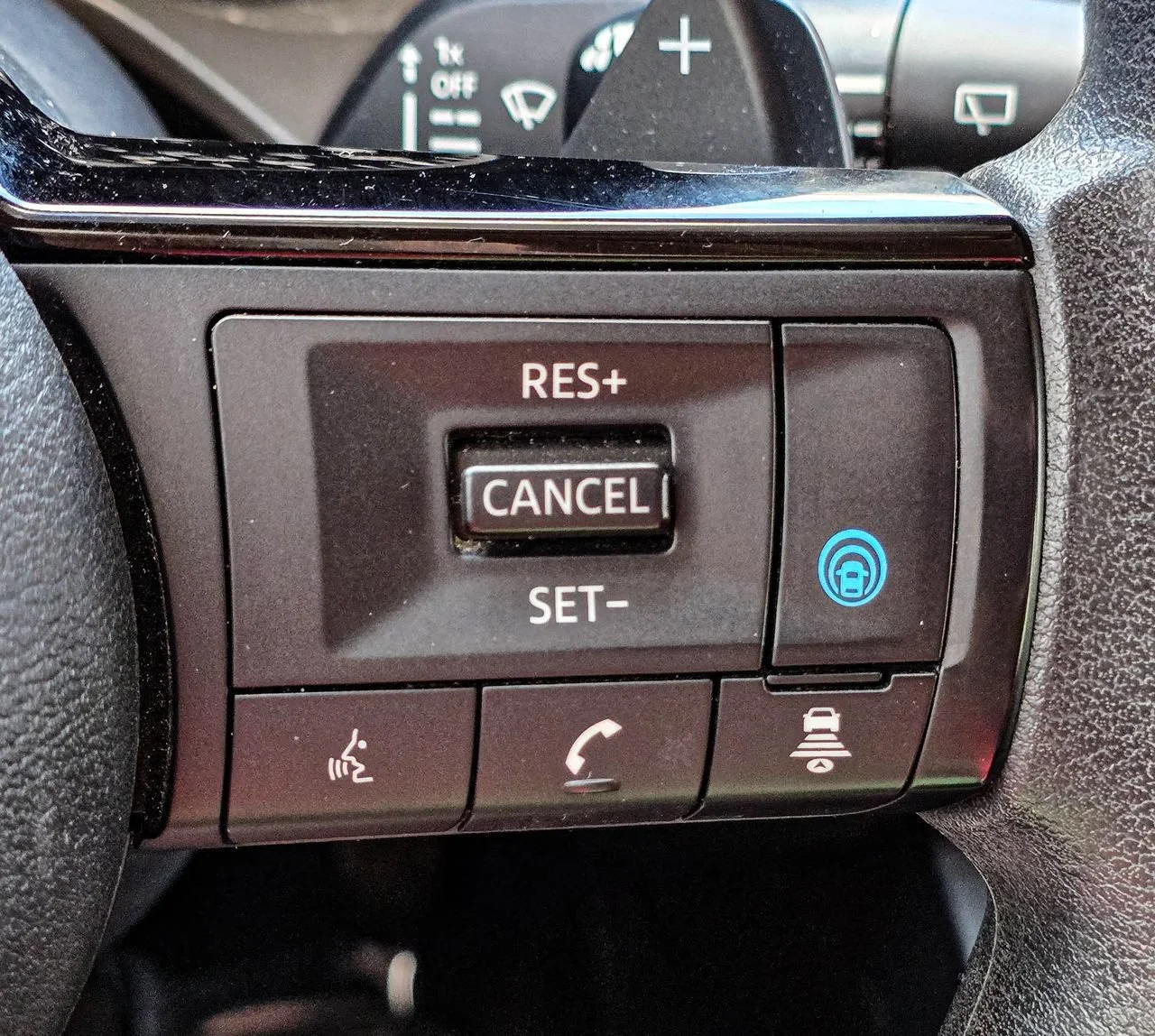 Used 2023 Gray Nissan SV Intelligent AWD image 23