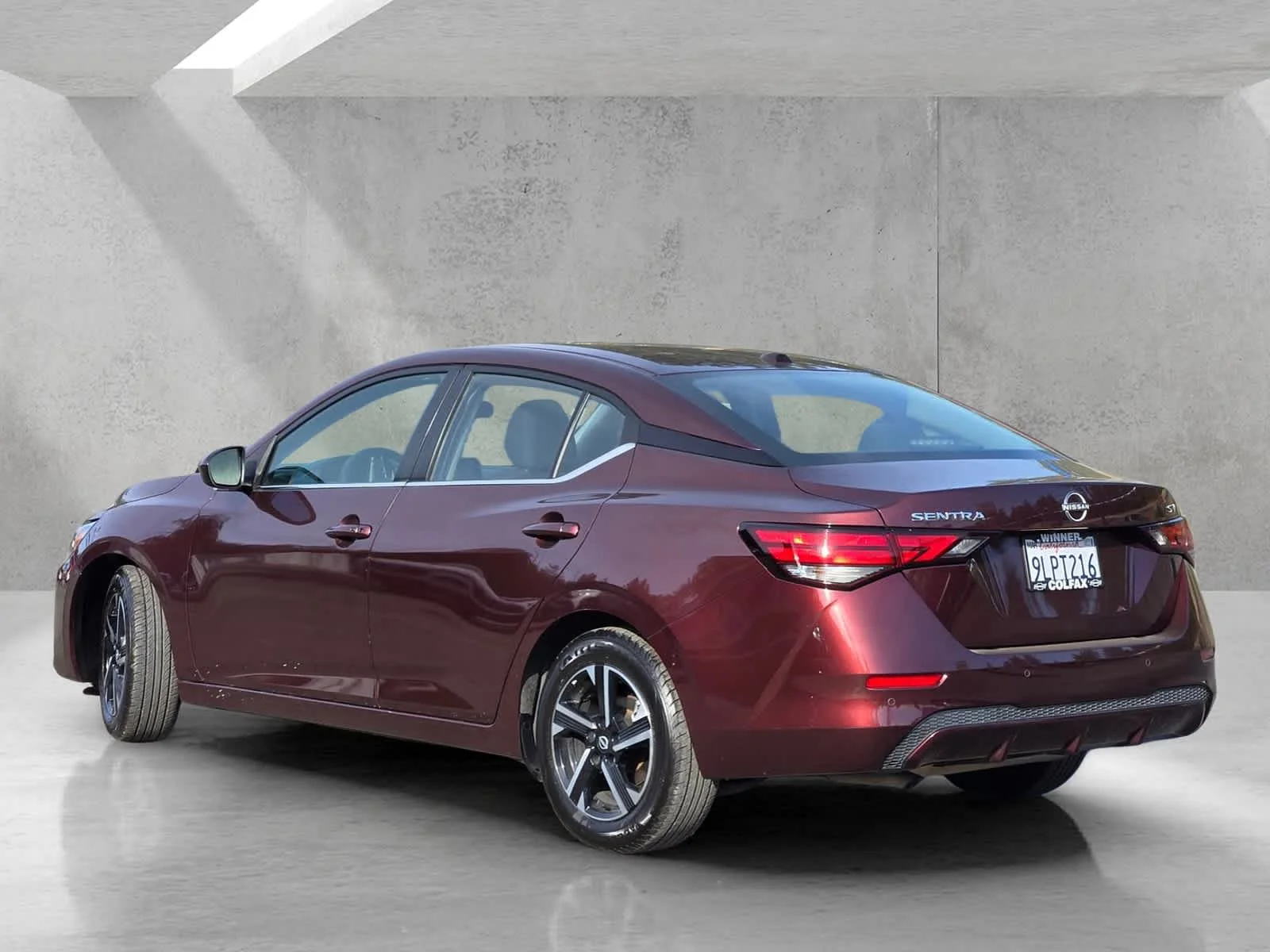 Used 2024  Nissan SV image 6