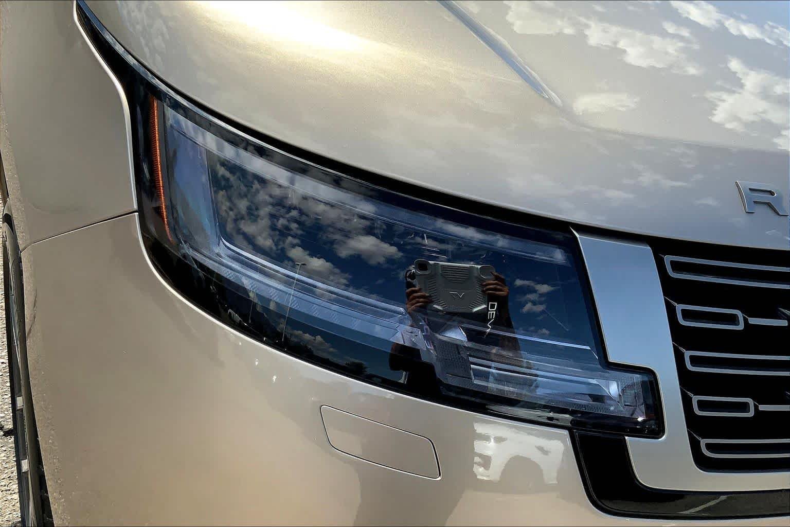 New 2025 Batumi Gold Land Rover SE image 13
