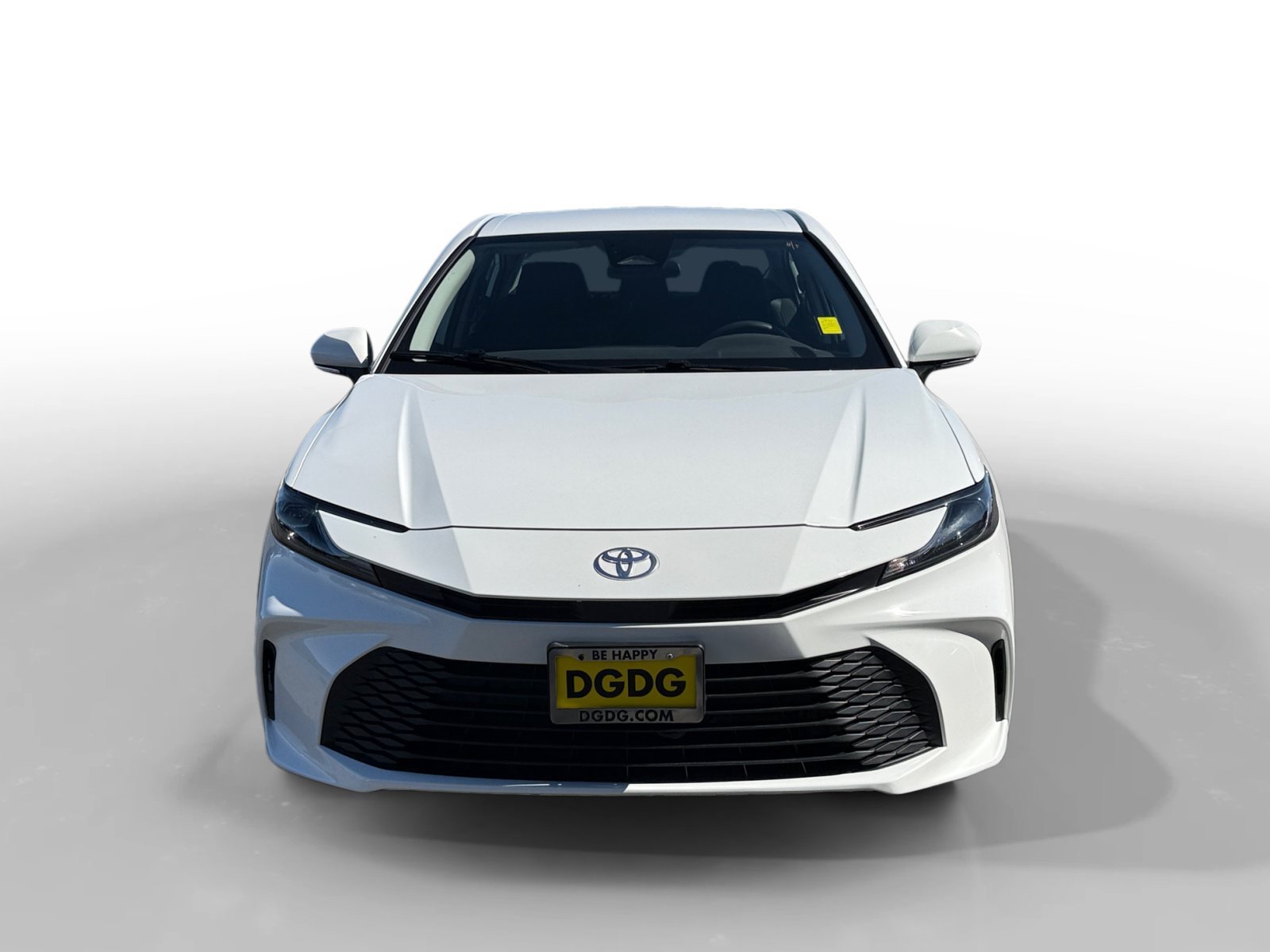 Used 2025 Ice Toyota LE image 8