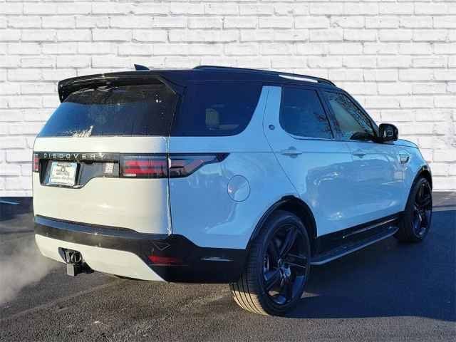 Used 2025 White Land Rover Dynamic se image 6