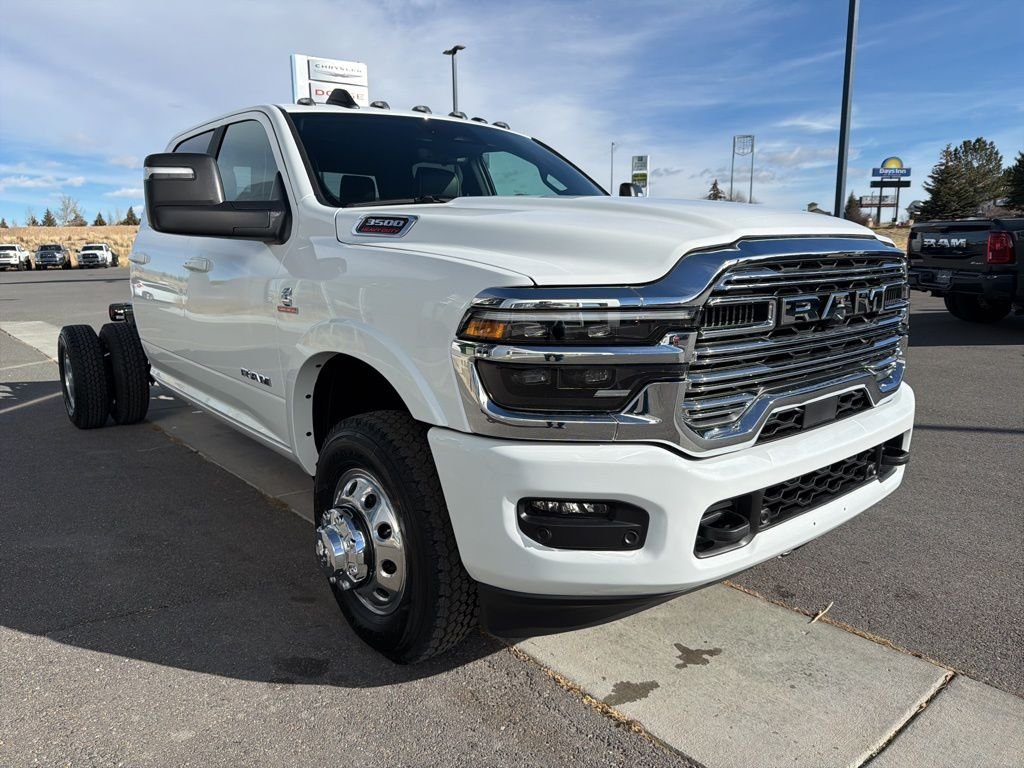 2026 RAM 3500 Chassis Big Horn - Photo 10