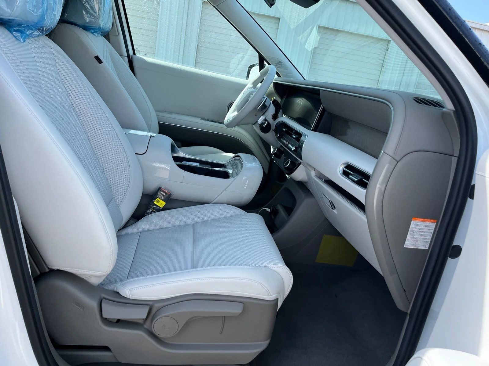 New 2027 White Hyundai Blue SEL image 23