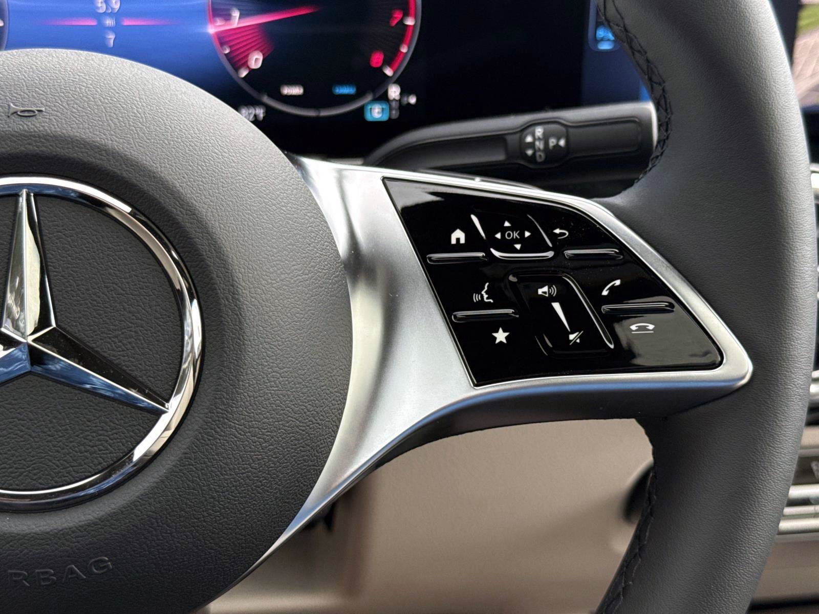 New 2026 Black Mercedes-Benz 250 SUV image 31