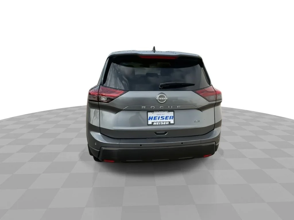 Used 2024 Gray Nissan S image 7