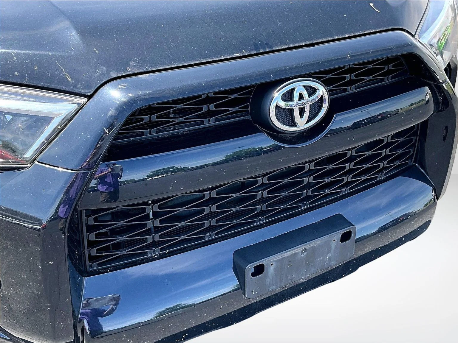 Used 2017 Black Toyota SR5 Premium image 27