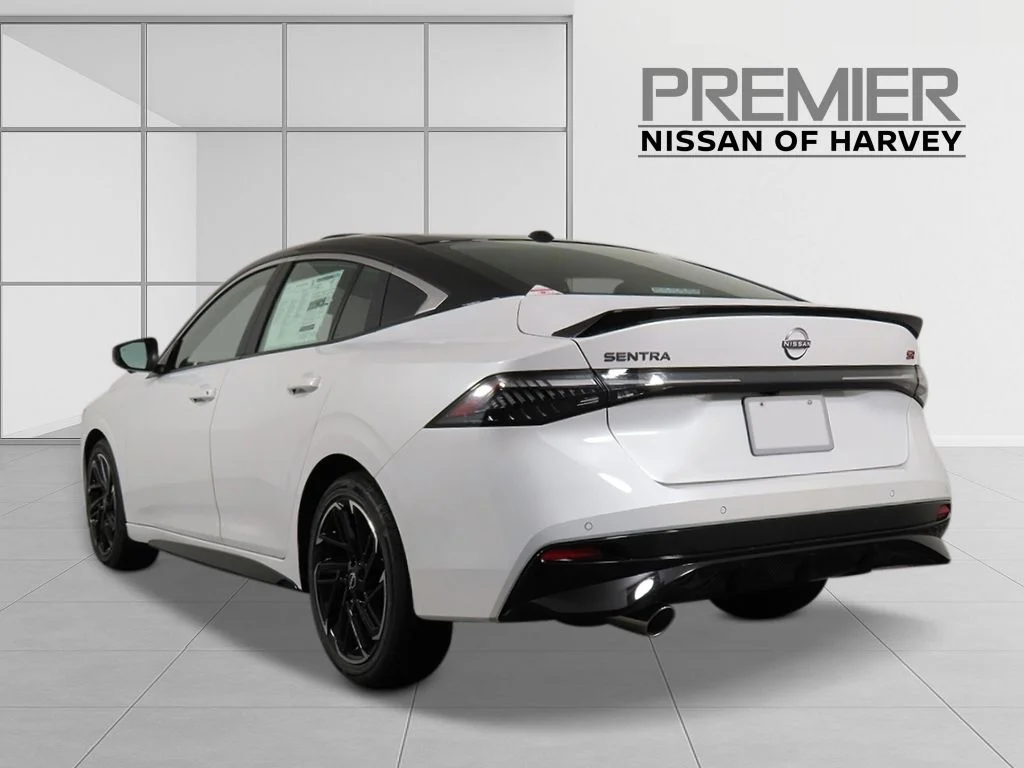New 2026 Aspen White TriCoat / Super Black Two-tone Nissan SR image 3