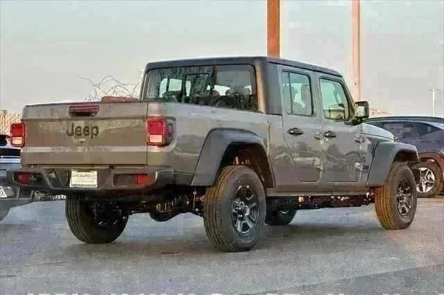 New 2026 Anvil Clear-Coat Exterior Paint Jeep Sport image 4
